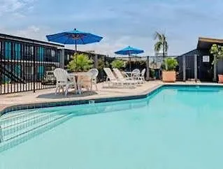 Travelodge By Wyndham Lax El Segundo