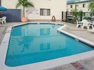 Motel Travelodge By Wyndham Lax El Segundo