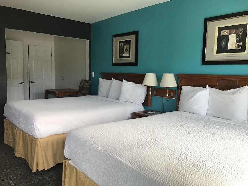 Travelodge By Wyndham Lax El Segundo Motel